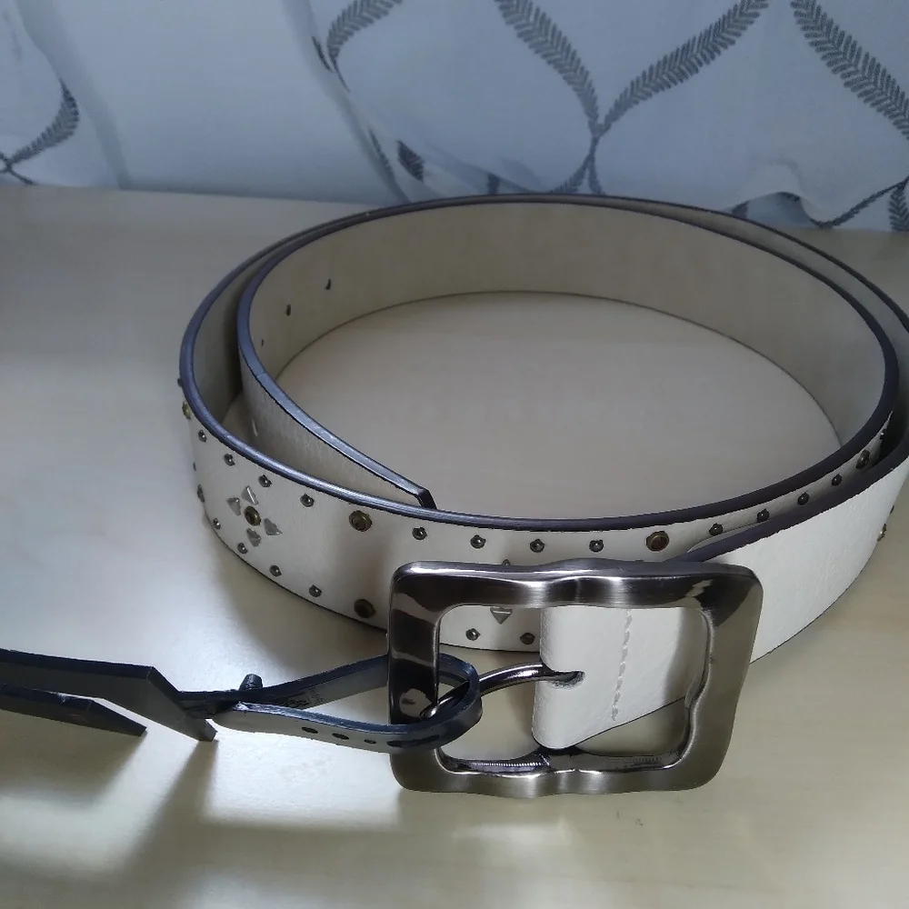 No Boundaries Faux Leather Studded Belt Beige XXL Juniors